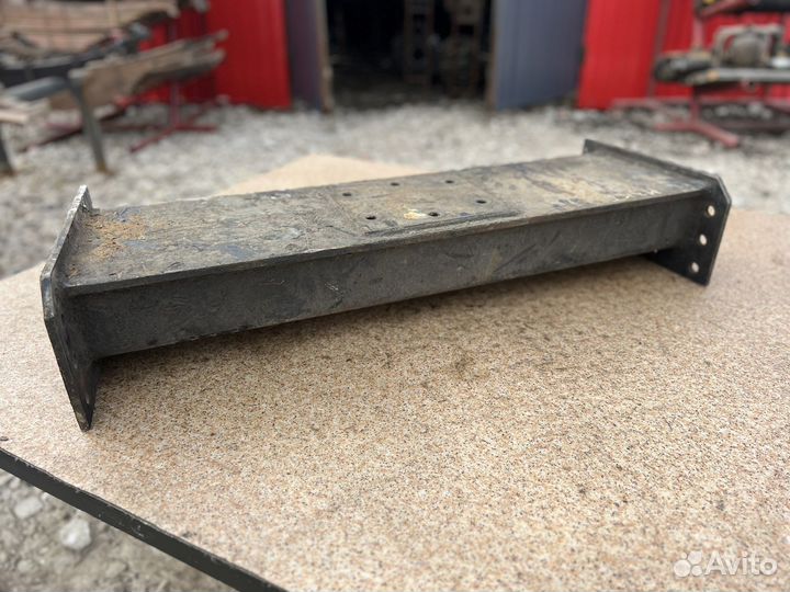 Траверса гидроцилиндра мзкт