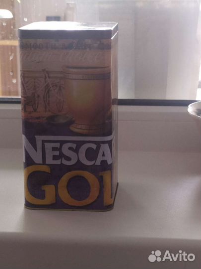 Жестяная коробка из под чая