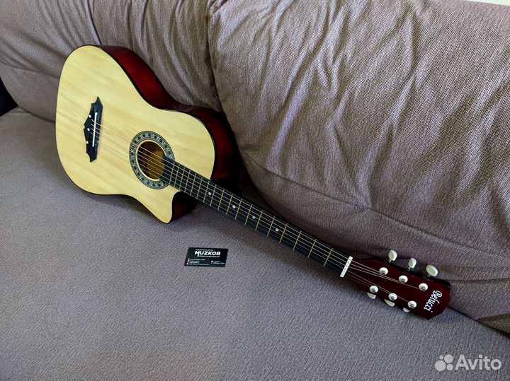 Гитара акустическая с чехлом