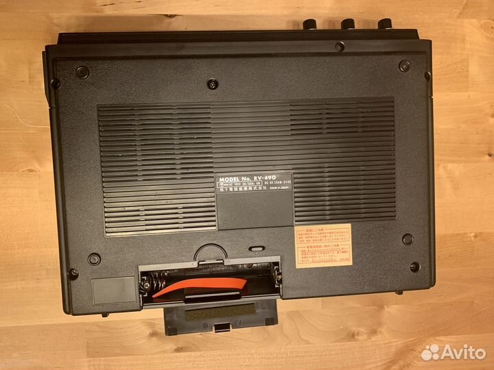 National RV-490. Магнитофон кассетный в коробке