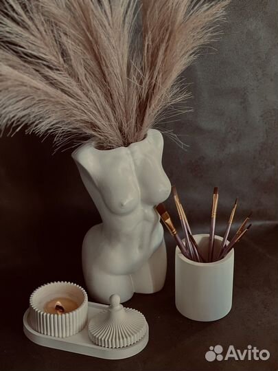 Статуэтка кашпо женский торс