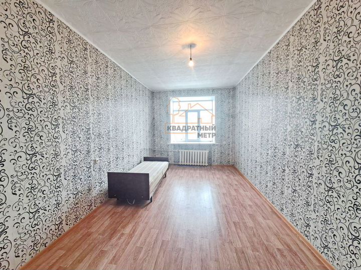 Комната 18 м² в 1-к., 4/4 эт.