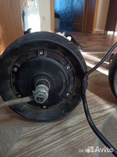 Моторколесо на электросамокат кугоо х8