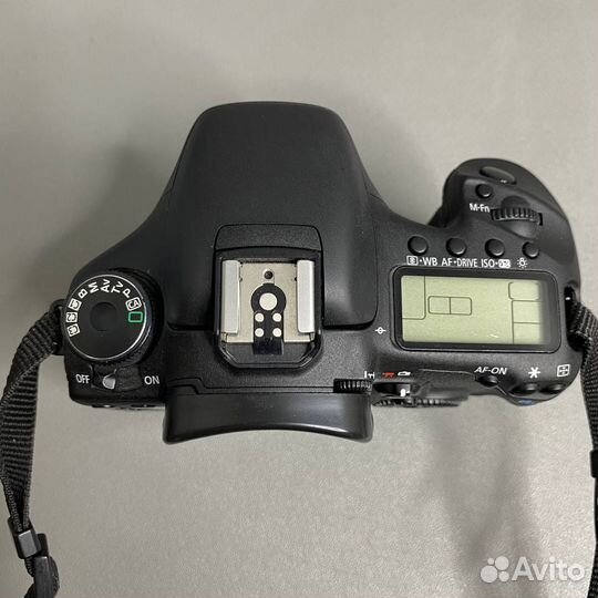 Зеркальный фотоаппарат Canon EOS 7D Body