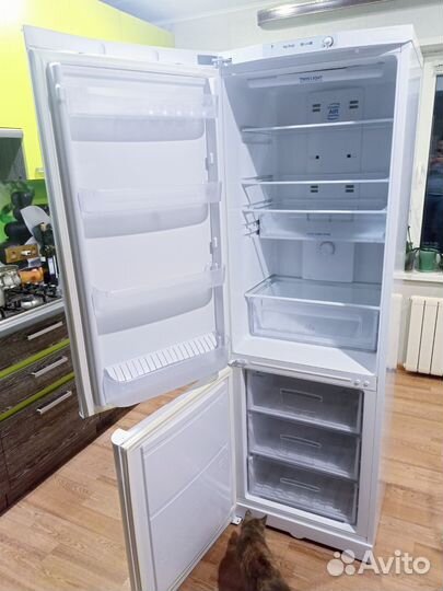 Холодильник бу indesit