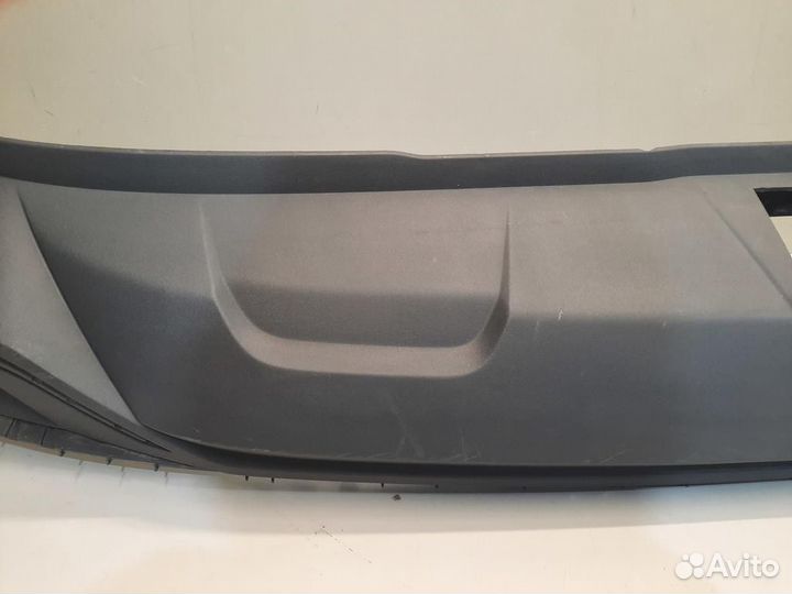 Спойлер бампера заднего audi Q8 2018- 4M8807941