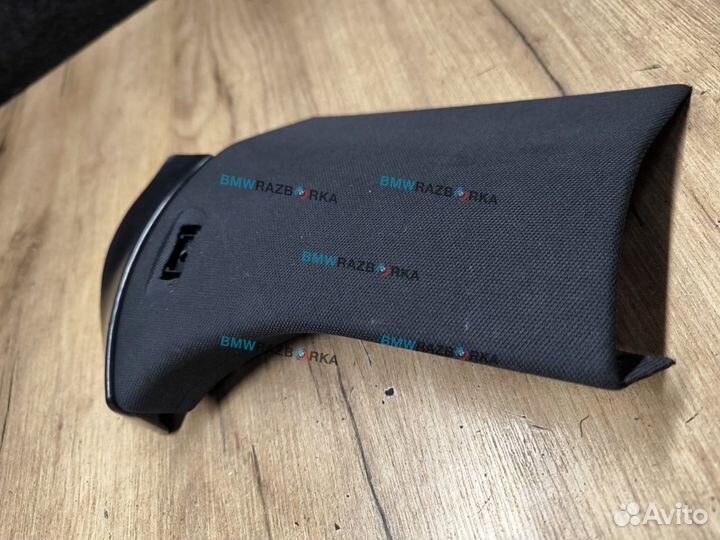 Обшивка центральной стойки правая верхняя BMW i8