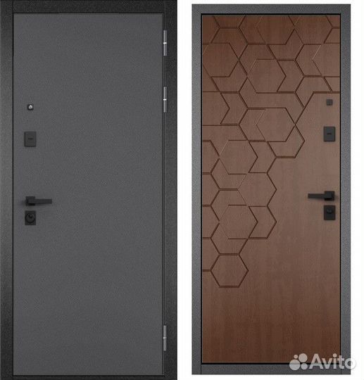 Дверь входная в квартиру