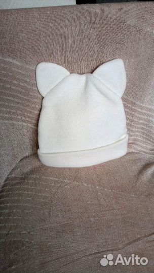 Шапка для девочки или девушки с ушками zara