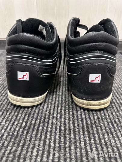 Зимние мужские кроссовки 42