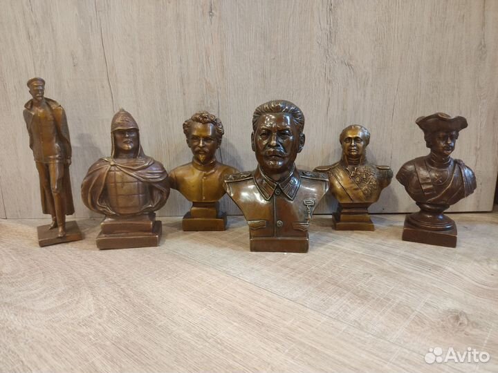 Бюсты Сталин, Троцкий, Кутузов