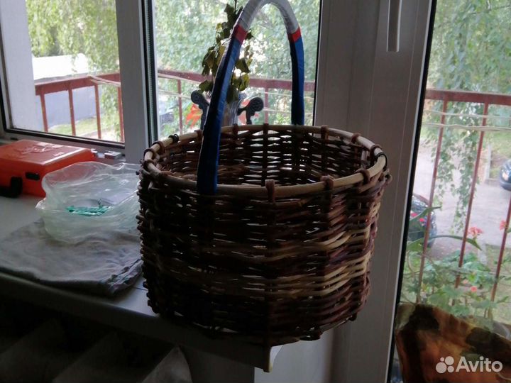 Корзина плетеная