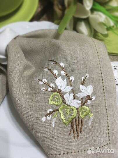 Льняные сервировочные салфетки с вышивкой 