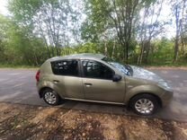 Renault Sandero 1.4 MT, 2014, 103 800 км, с пробегом, цена 920 000 руб.