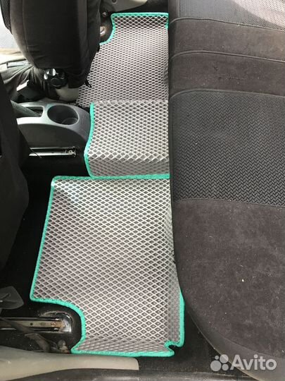 Коврики в автомобиль eva в подарок подпятник + 2 л