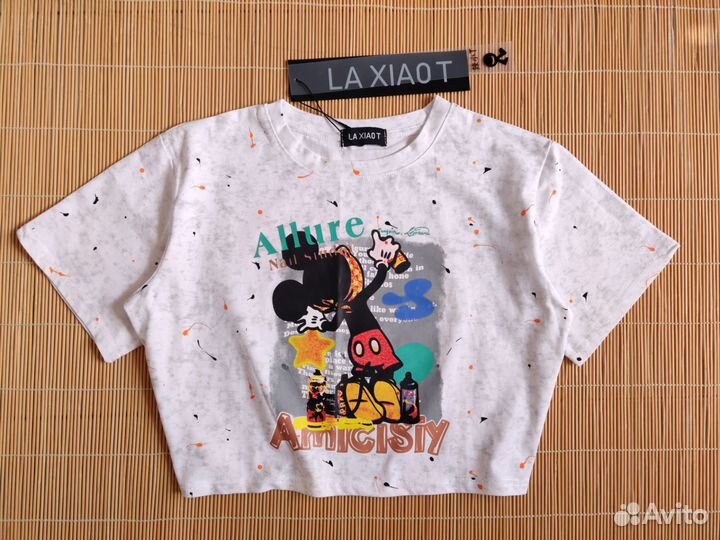 Футболка женская укороченная