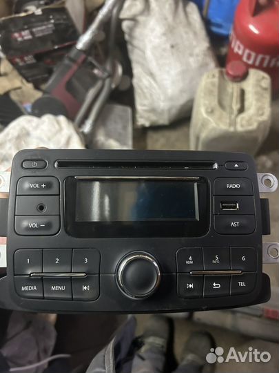 Штатная магнитола renault duster