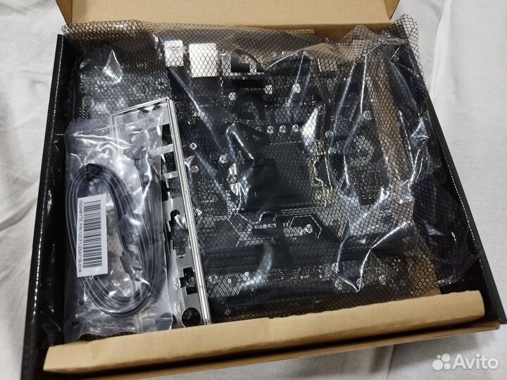 Материнская плата Gigabyte H470M H