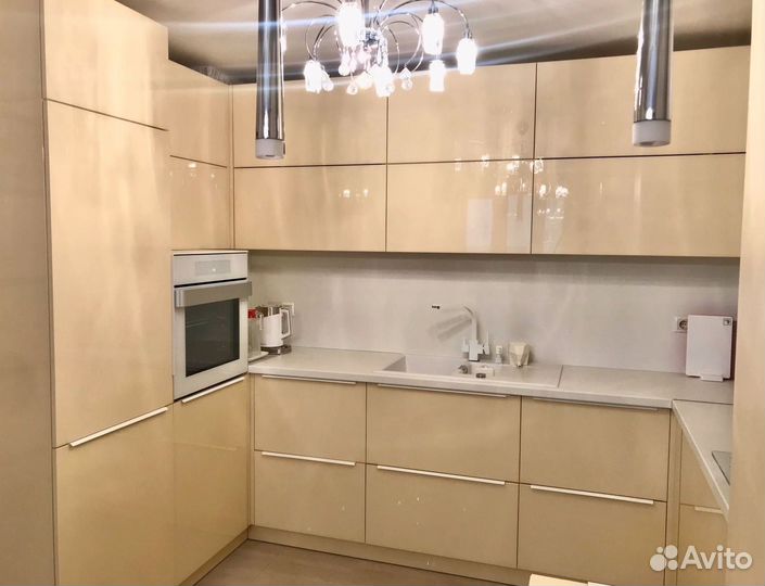 Кухонный гарнитур в стиле минимализм