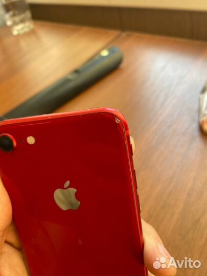 Телефон iPhone 8 64 gb