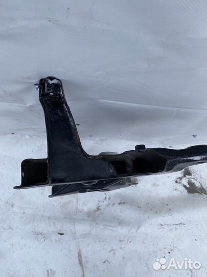 Подрамник балка подмоторная fiat Panda ll 1.2AMT