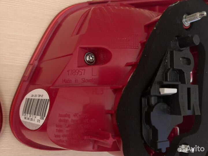 Фонарь задней двери тигуан