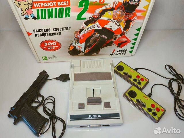 Игровая приставка Dendy Junior +300 игр