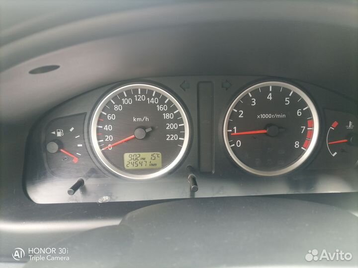 Nissan Almera 1.5 МТ, 2005, 245 471 км