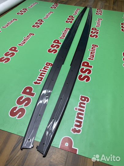 Лезвия на пороги для BMW F30 под карбон