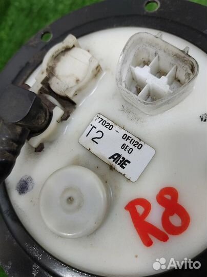 Топливный насос Toyota Corolla Verso R1 2006