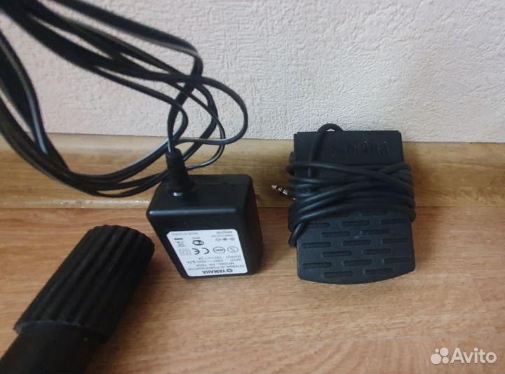 Цифровое пианино yamaha P35 c полным комплектом