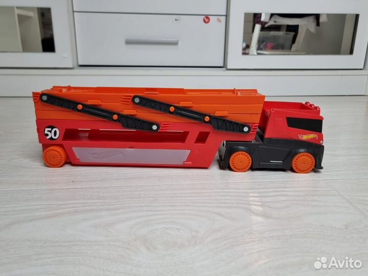 Hot wheels автовоз