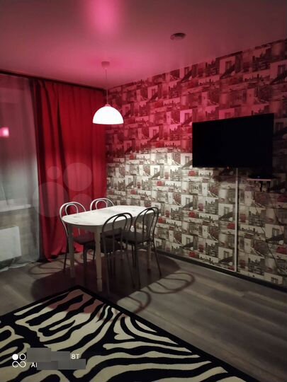 2-к. квартира, 42 м², 1/10 эт.