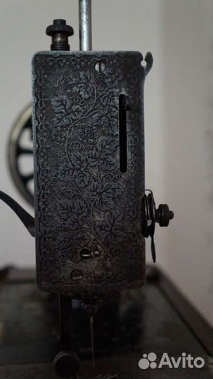 Швейная машина Singer