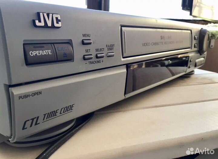 Монтажный Видеомагнитофон S-VHS JVC SR-S388E