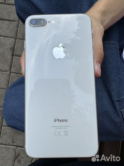 iPhone 8 Plus 64 gb