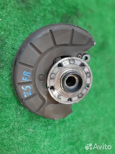 Кулак передний правый volkswagen Touran (1T1) 2005