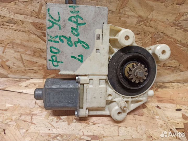 Моторчик заднего левого подъемника Focus 2