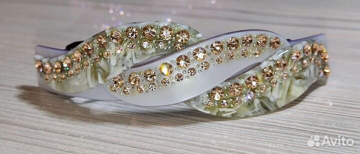 Стильная заколка автомат для волос