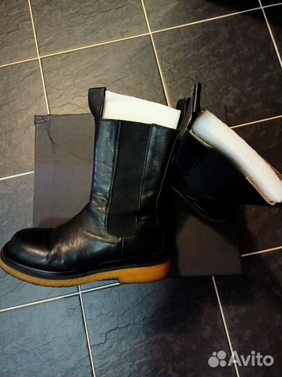 Женские ботинки