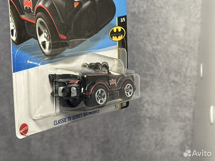 Hot wheels classic tv series batmobile / batman