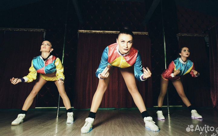 Костюмы для танцев 3 шт