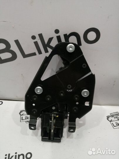 Замок стекла багажника Chevrolet Tahoe GMT900