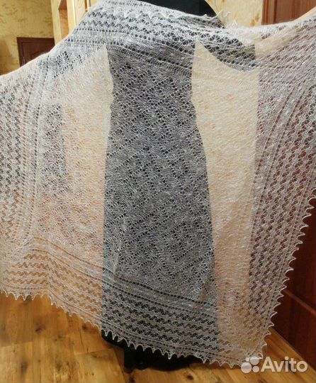 Паутинка пуховая, платок