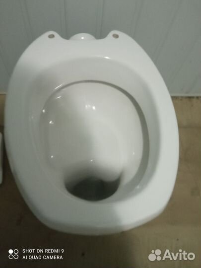 Унитаз с бачком новый