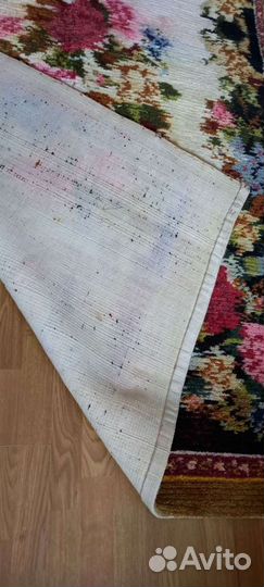 Старинный ковер