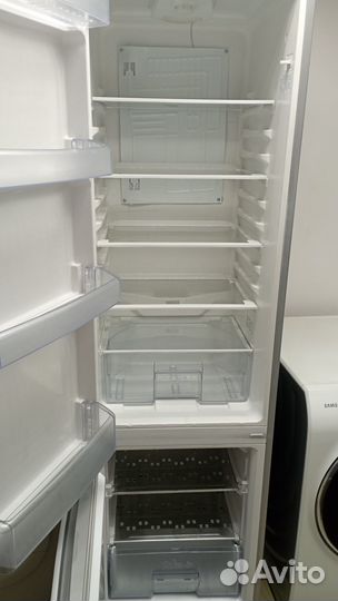 Холодильник бу Beko