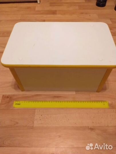 Подставки и тумбы