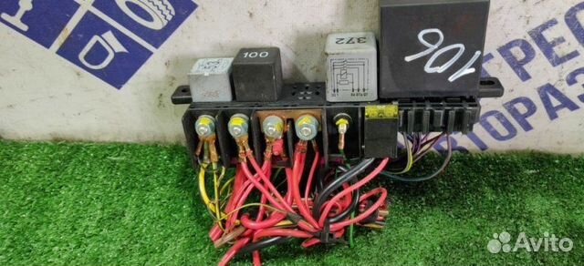 Блок предохранителей Skoda Superb седан 1.8 AWT