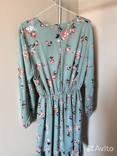 Платье женское с цветами новое 52 размер